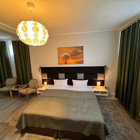 F-F Haus Monteuren Unterkunft Neuhausen auf den Fildern ภายนอก รูปภาพ