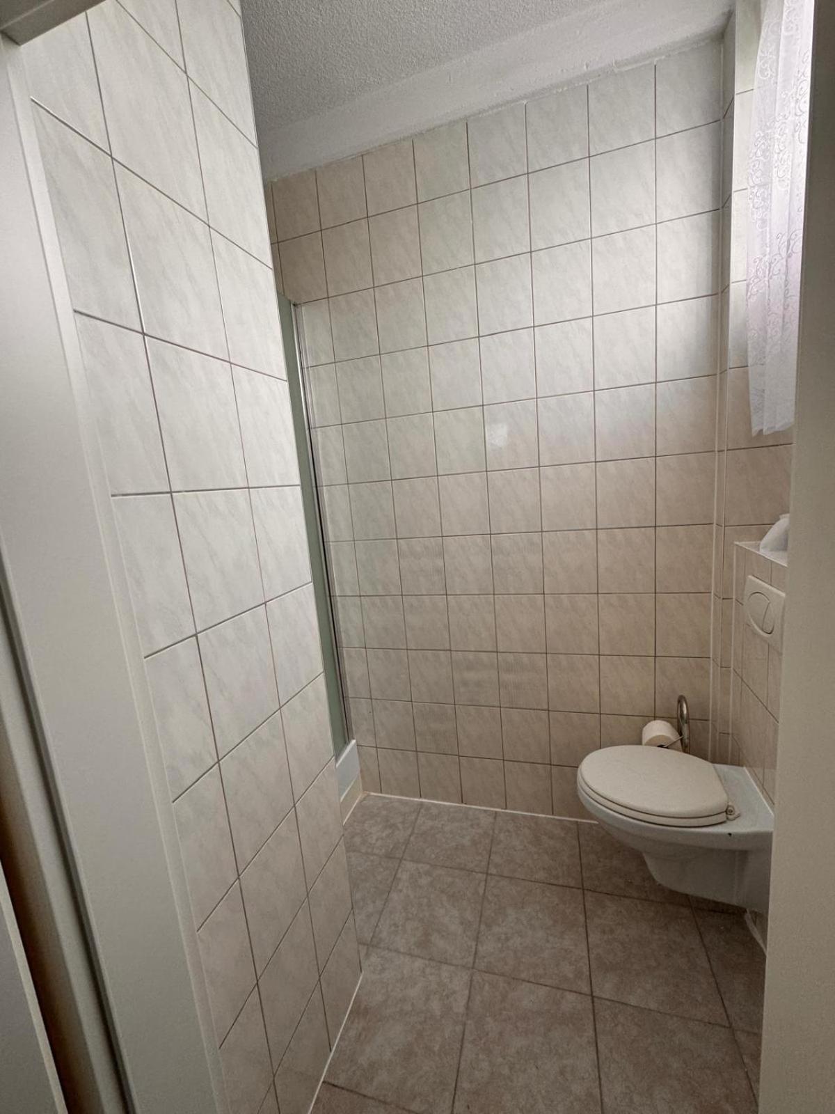 F-F Haus Monteuren Unterkunft Neuhausen auf den Fildern ภายนอก รูปภาพ