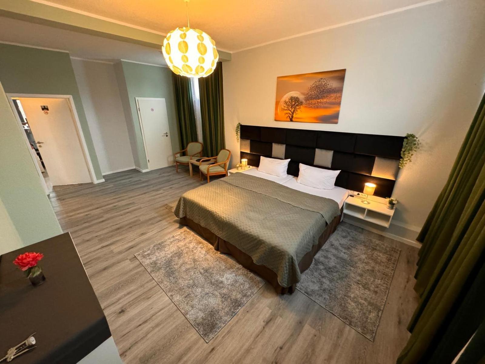F-F Haus Monteuren Unterkunft Neuhausen auf den Fildern ภายนอก รูปภาพ