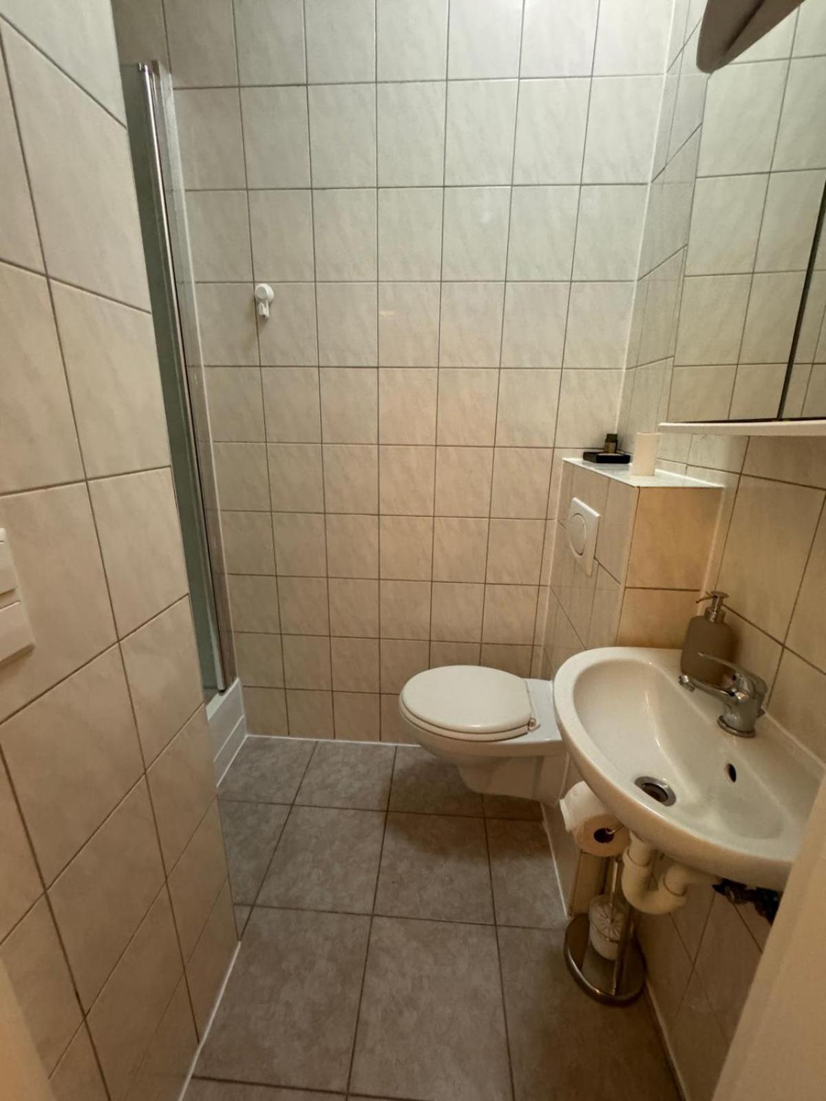 F-F Haus Monteuren Unterkunft Neuhausen auf den Fildern ภายนอก รูปภาพ