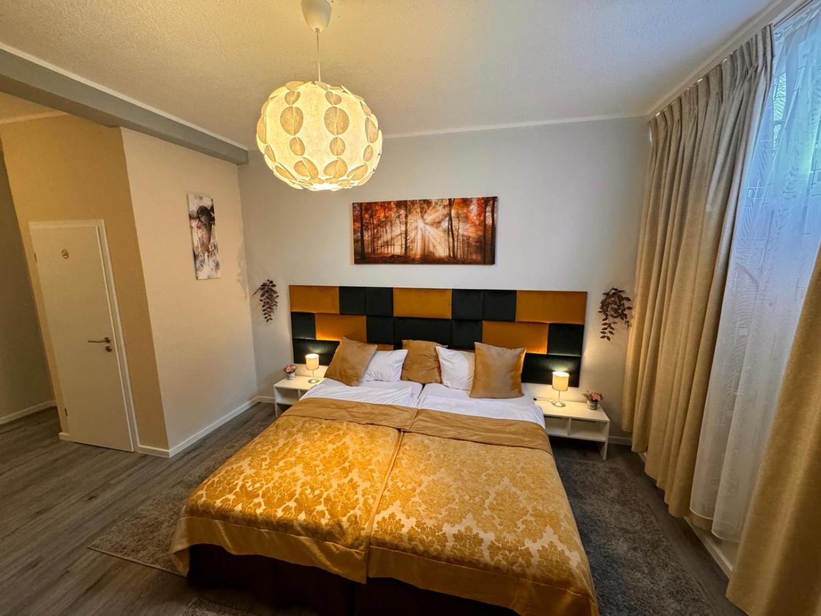 F-F Haus Monteuren Unterkunft Neuhausen auf den Fildern ภายนอก รูปภาพ