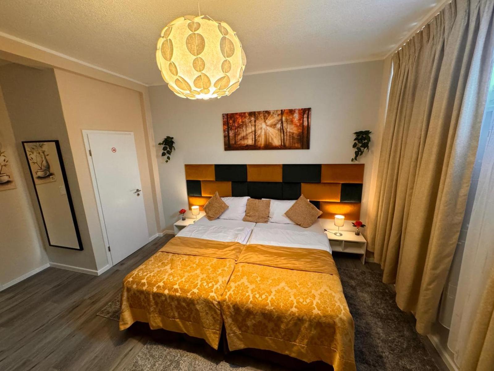 F-F Haus Monteuren Unterkunft Neuhausen auf den Fildern ภายนอก รูปภาพ