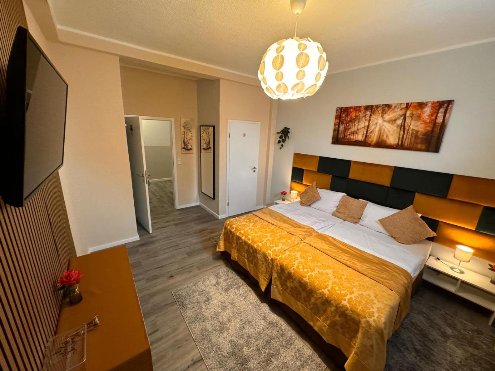 F-F Haus Monteuren Unterkunft Neuhausen auf den Fildern ภายนอก รูปภาพ